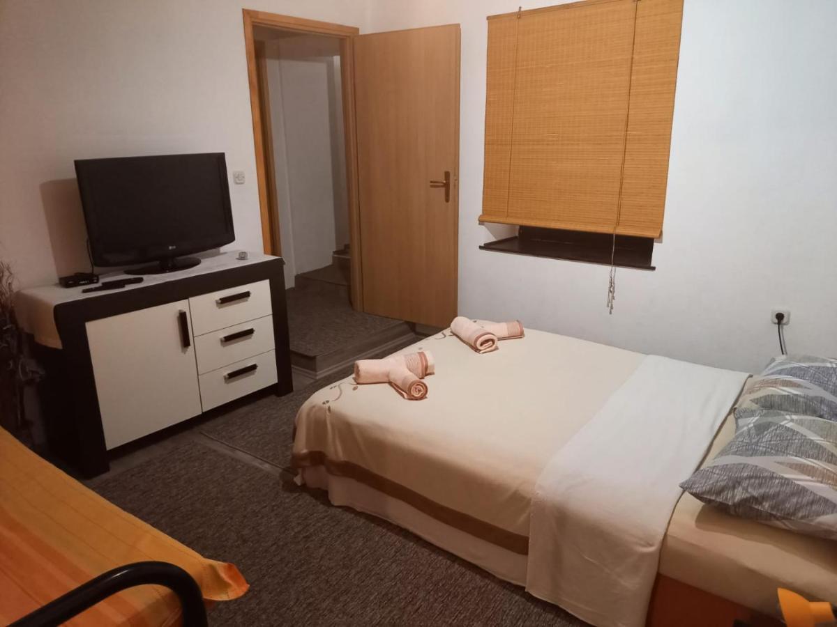 Old Town Apartment Murter Extérieur photo